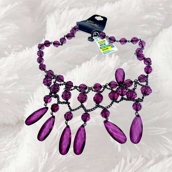 👣4/$20. Necklace with Amethyst Color Beads - Picture 1 of 6